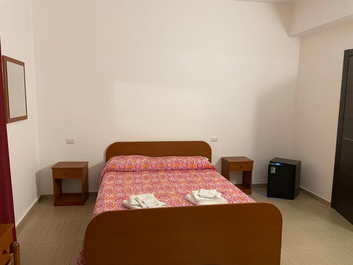 B&B Cuciti Milazzo Exterior foto